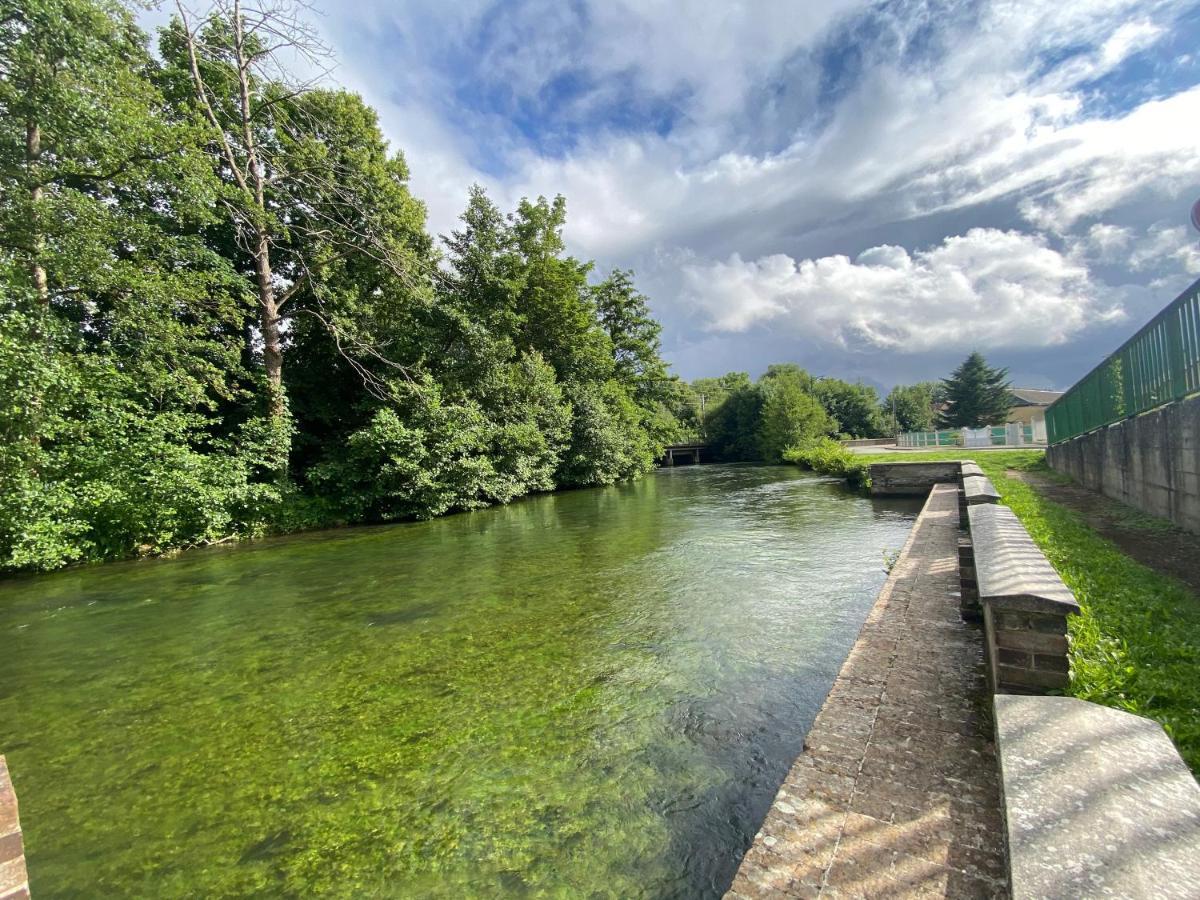Maison Chaleureuse Avec Un Grand Jardin La Bonneville Exterior foto